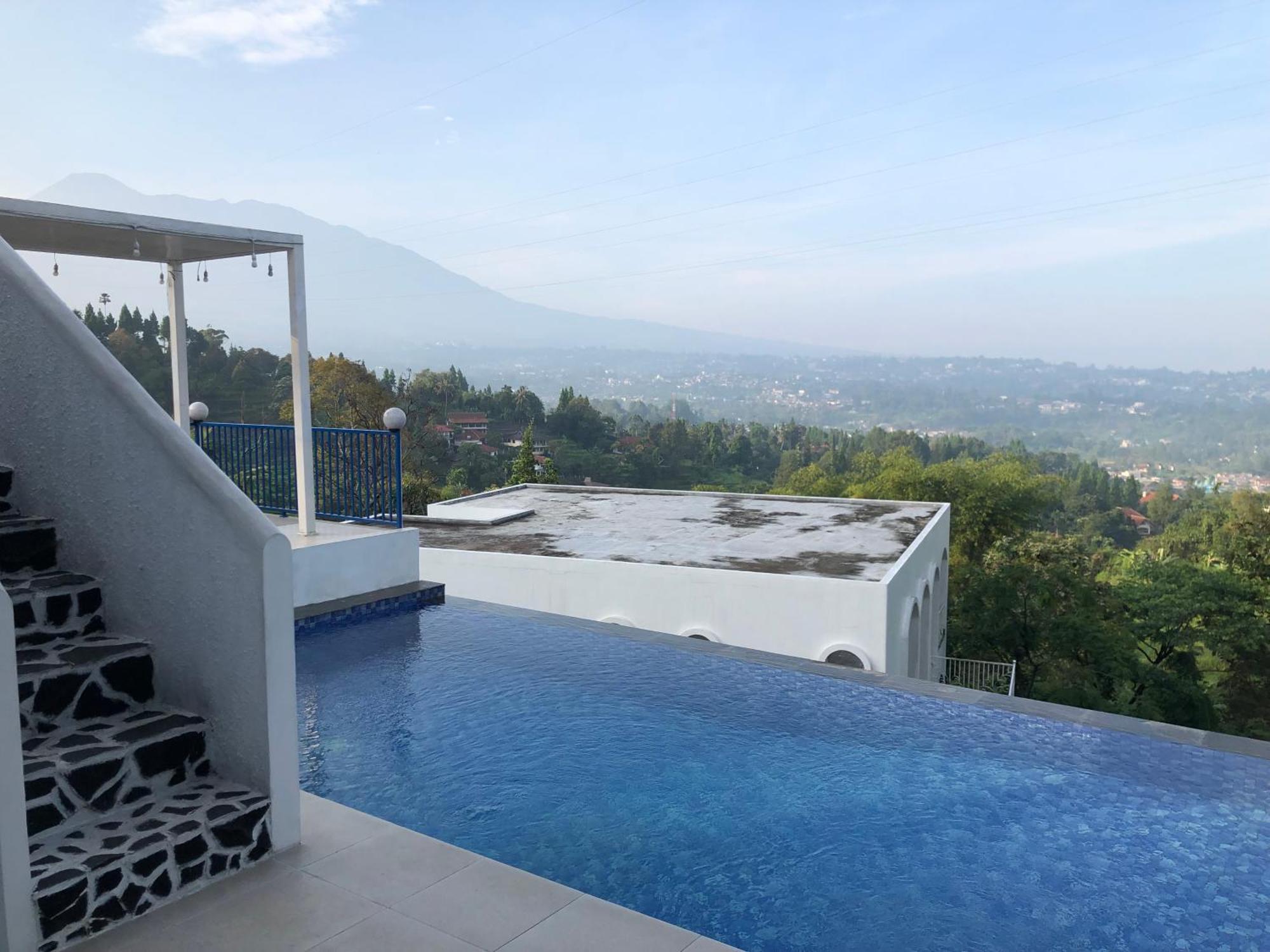Villa Blue Door, Puncak Pondok Cipaseban 外观 照片
