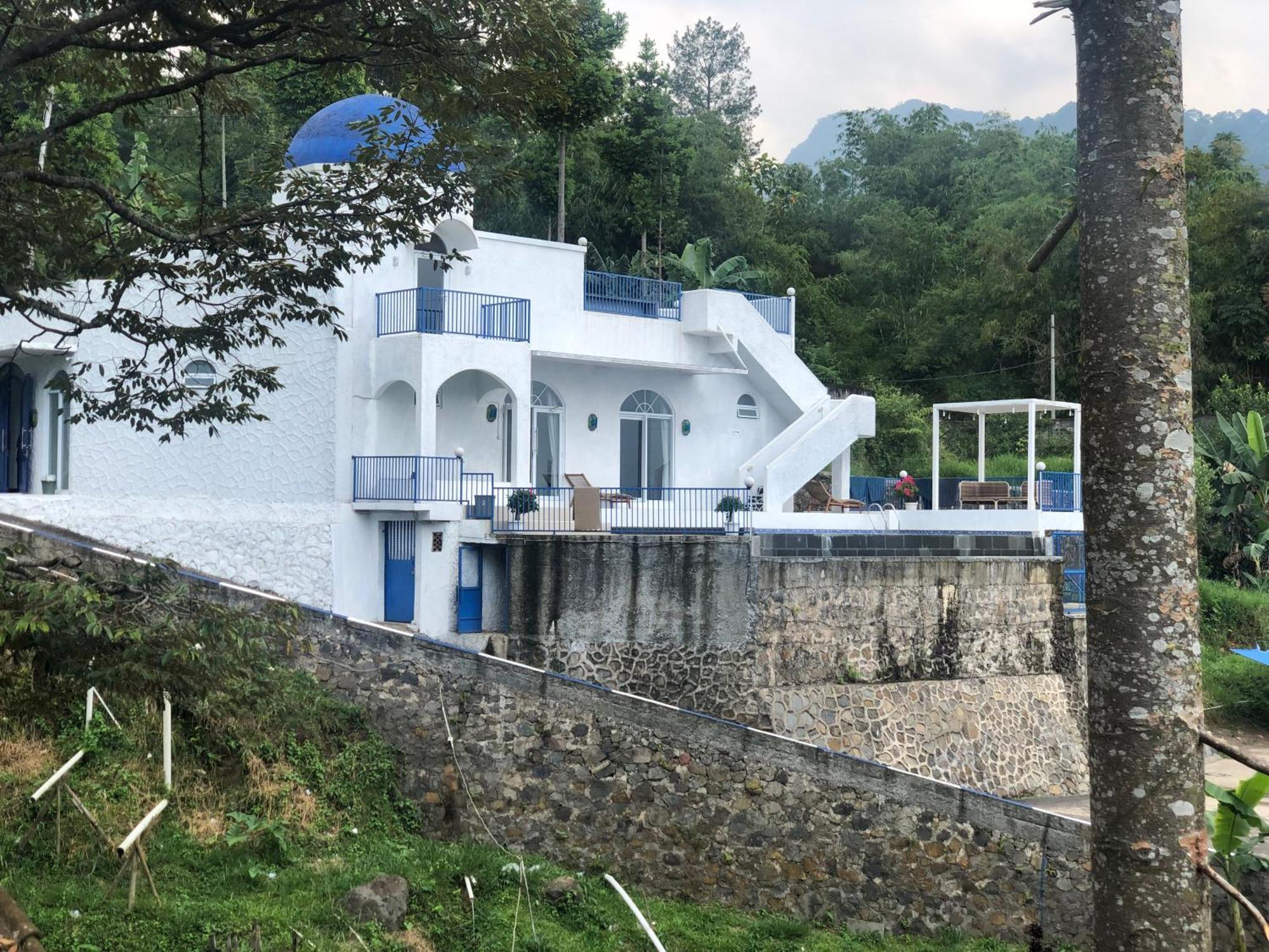 Villa Blue Door, Puncak Pondok Cipaseban 外观 照片